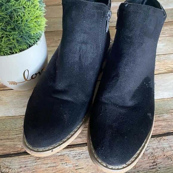 Seven 7 Black Cisco Kid Ankle Booties Size 8 - Picture 3 of 9